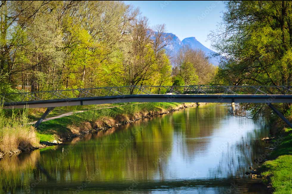 Mangfallkanal bei Rosenheim - unweit der Alten Schreinerei.
